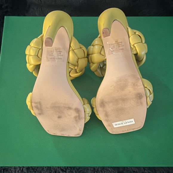 STEVE MADDEN Kenley Braided Heels - Picture 7 of 7